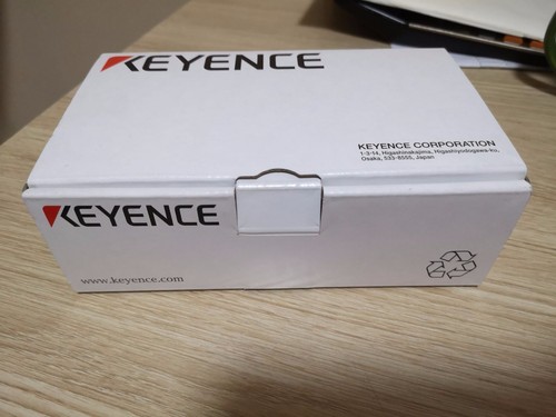1PC KEYENCE LR-W70C New In Box LRW70C Expedited Shipping - Picture 4 of 4