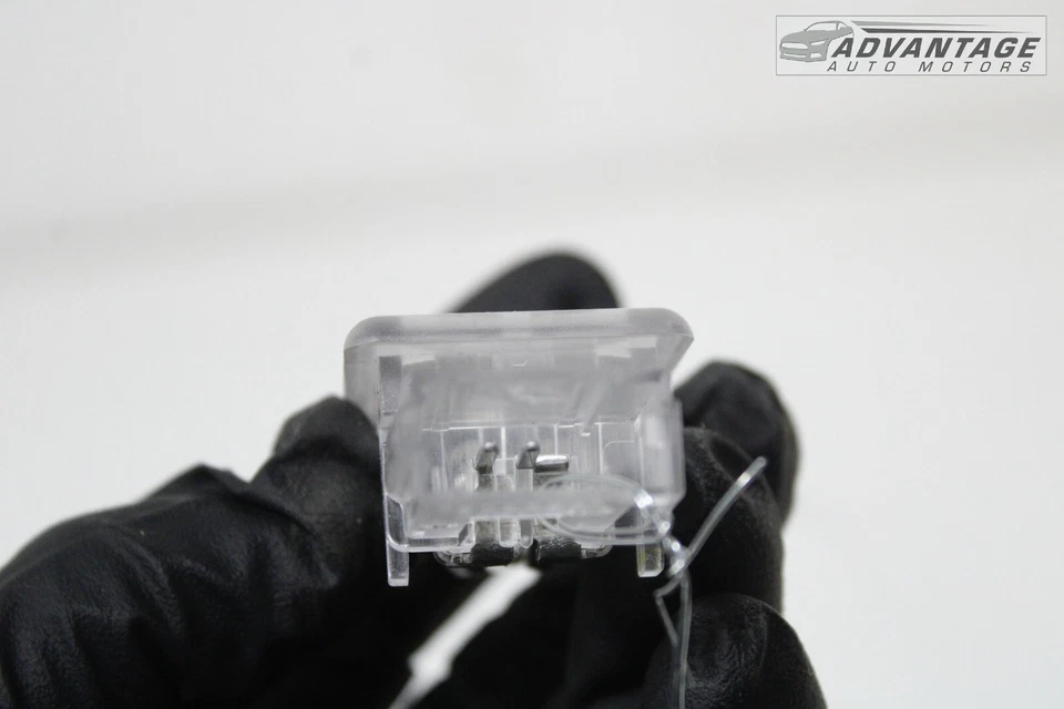 Cadillac ATS 2013-2018 panel de tablero interior inferior derecho lámpara de luz de cortesía OEM Foto 4 de 4