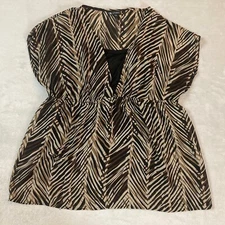 I.N. Studio Women's Top Blouse Short Sleeve V Neck Multicolor size L