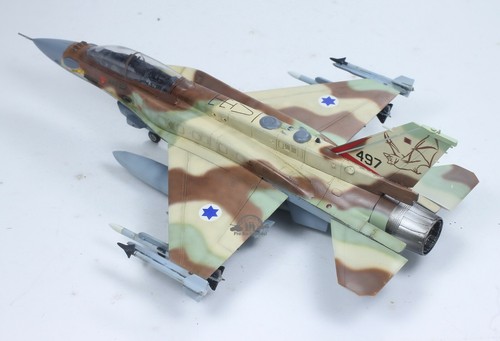 F-16I Fighting Falcon Fuerza Aérea Israelí de las FDI 1:72 modelo construido profesional - Imagen 5 de 12