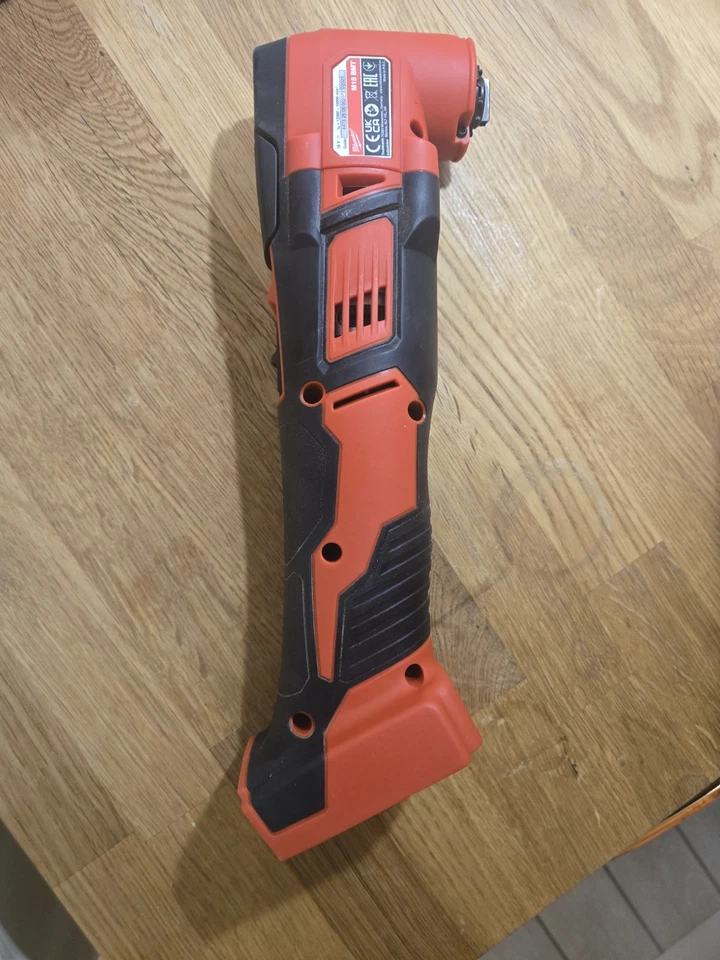 Milwaukee M18 BMT 18V Cordless Multi-Tool Body Only No Battery Used Condition - Image 2 of 4
