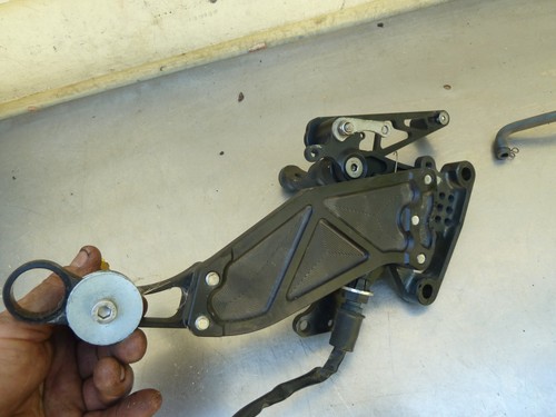 Rear set parts pegs brackets Z1000 03-06 Kawasaki ZR1000A1 Kawasaki #Q5 - Picture 10 of 10