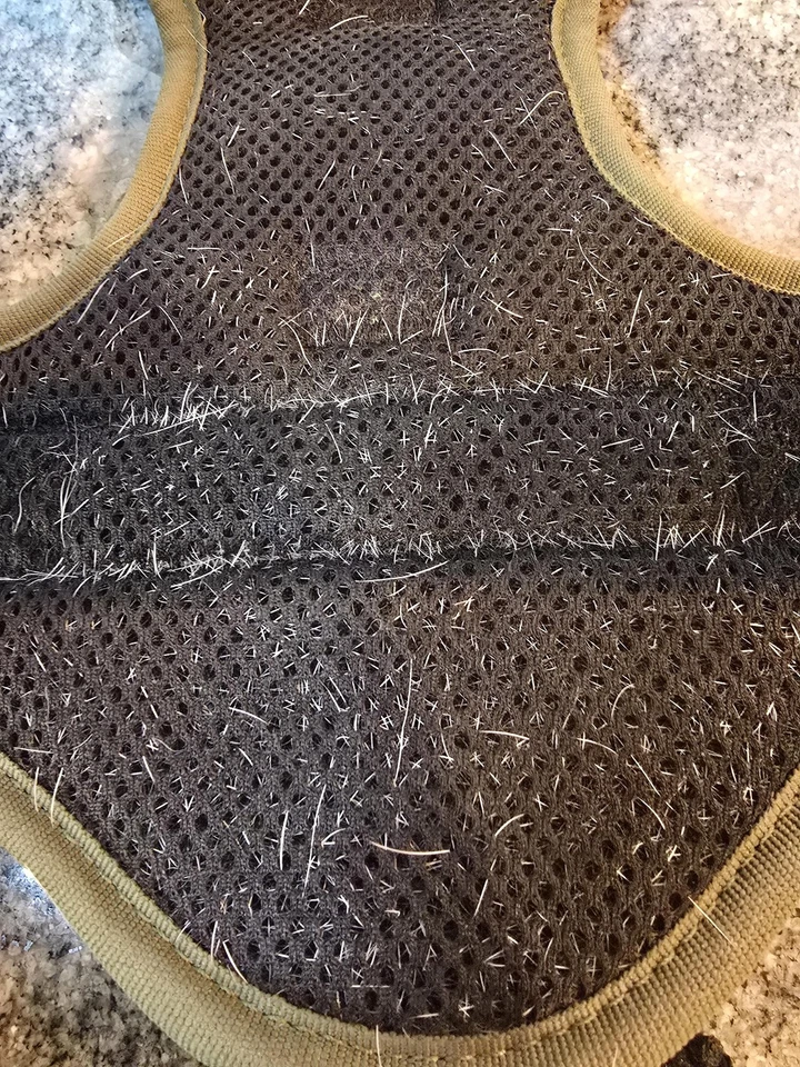 KONG Medium Dog Harness Adjustable Olive Green Mesh Reflective Pouch D-Ring - Image 3 of 4