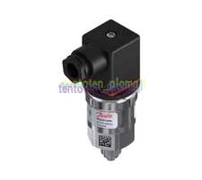 ONE new Danfoss AKS33 060G2116 pressure transmitter