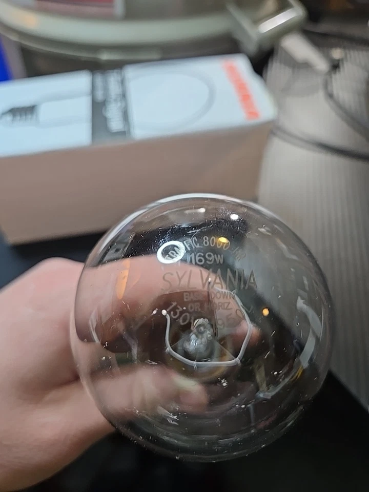 SYLVANIA TRAFFIC SIGNAL LAMP 1950L A23 8M 130V  170w 6 Pack - Image 4 of 4