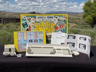 Commodore Amiga A1200 Desktop Dynamite Boxed Complete Tested Warranty Seal