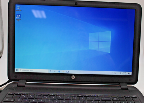 HP 15-1387wm 4GB 500GB HDD 15.6" Touchscreen Laptop N5Y09UA - Afbeelding 2 van 8