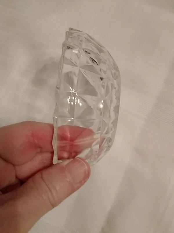 Plato de baratija tazón transparente pequeño de vidrio cortado 4,5" redondo 1,5" borde festoneado alto Foto 3 de 3