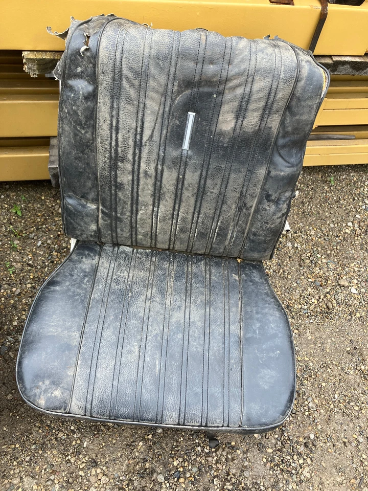 Par de asientos de cubo Torino/Cyclone 1968 1969 negros con pistas Foto 2 de 4