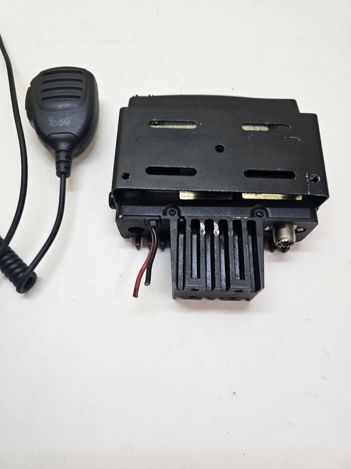 Icom IC-F221S 440-490 MHz UHF 45 Watt Two Way Radio w Mic IC-F221 - Image 4 of 4