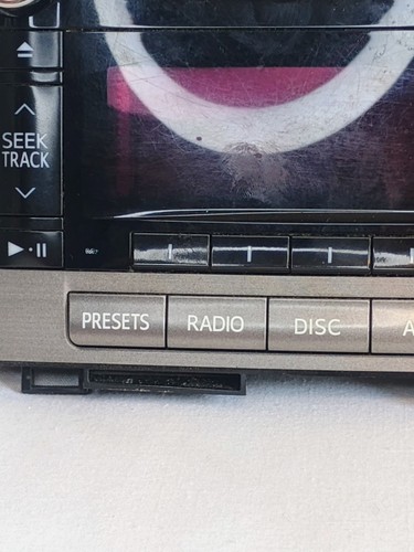 2010-2012 Toyota Venza Original AM/FM CD Radio Model 86120-0T090 - Picture 2 of 6