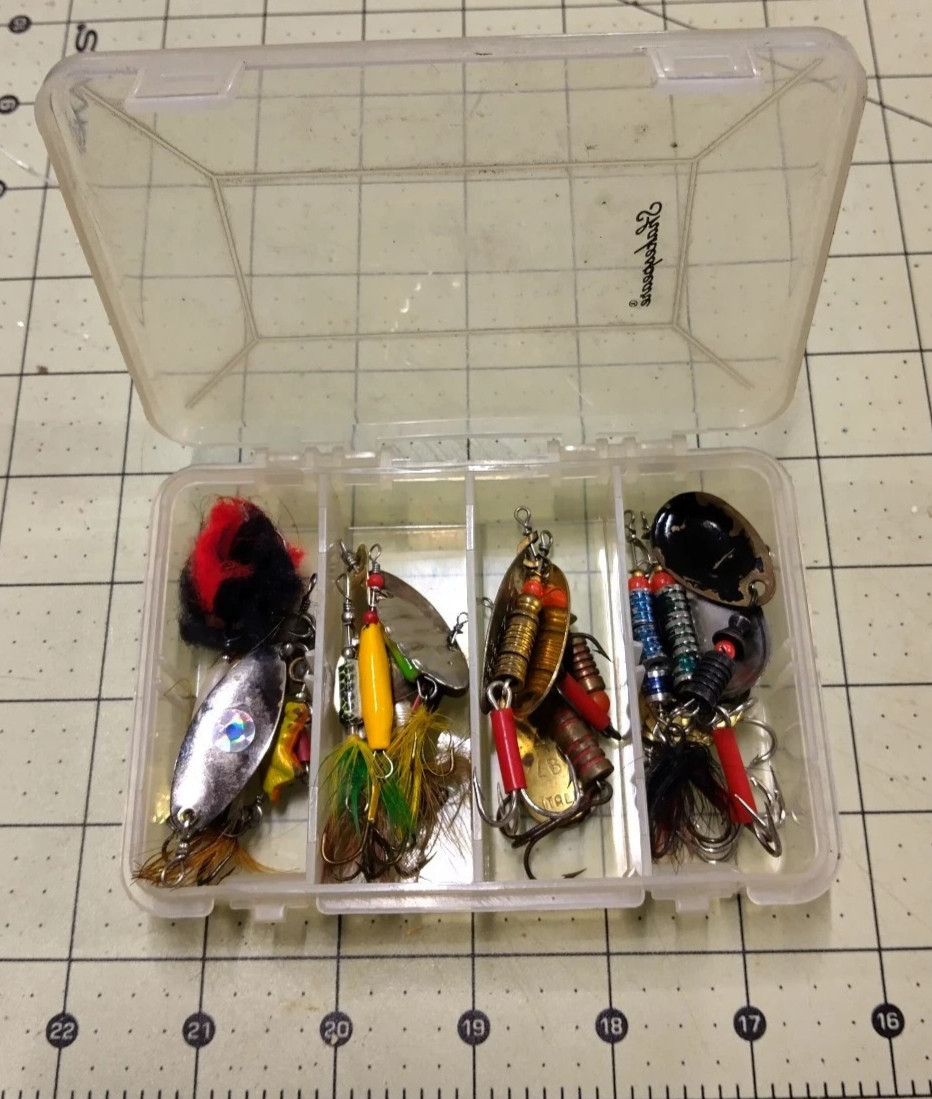 Lot of 18 Vintage Inline Spinners, lots of different brands, Very Nice - Image 2