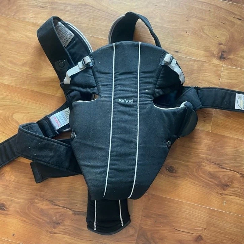 Portabebés BabyBjörn mini en algodón negro Foto 2 de 4