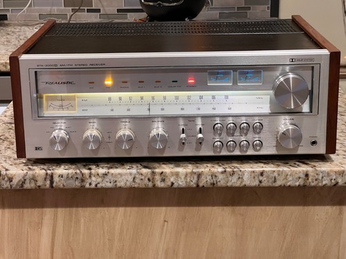 Vintage Realistic STA-2000D AM/FM Stereo Receiver (Serviced)(Sweet)