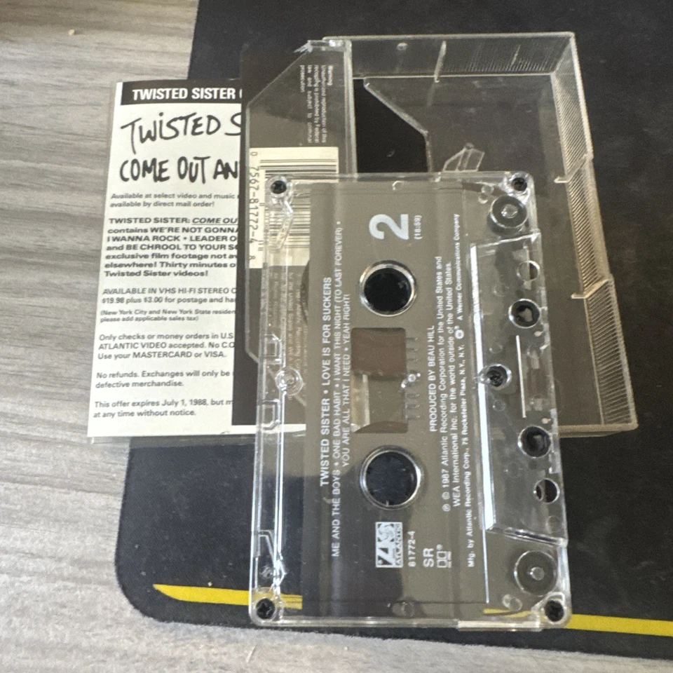 Twisted Sister Lot Of 4 cassettes: Love Is For Suckers Under The  blade +2 More Foto 3 de 4