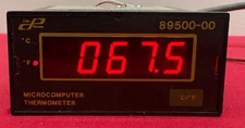 COLE-PARMER 89500-00 MICROCOMPUTER THERMOMETER TEMPERATURE PANEL