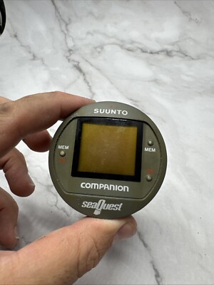 Suunto SeaQuest Companion Wrist Dive computer *Needs Battery*. 2