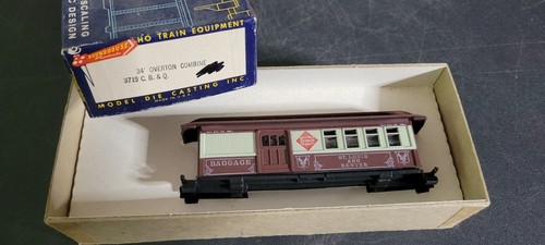 KIT TREN HO ROUNDHOUSE 34' OVERTON COMBINAR 3719 CB y Q | Zustand: New