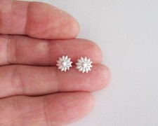 Sterling Silver 9mm delicate Flower post stud earrings.