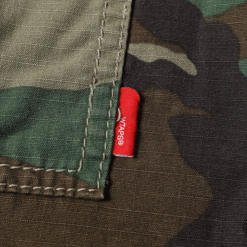 WTAPS Double Taps Jacket Size: S 13AW Woodland Camo Jungle WTAPS Double Taps Jacket Size: S 13AW Woodland Camo Jungle