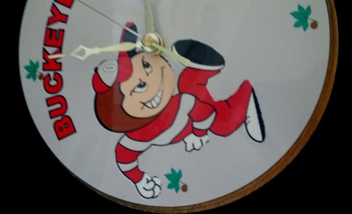 Sports Fan Clock Clock - Picture 3 of 5