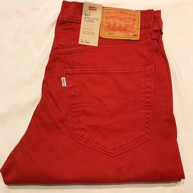 red levi jeans men