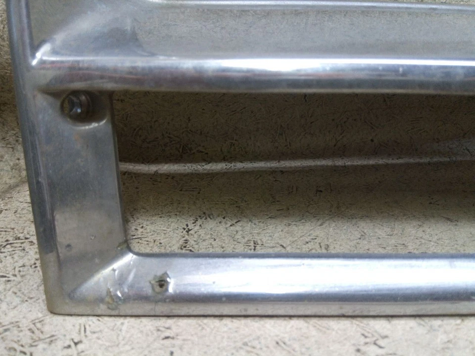 Pair Left Right Headlight Door Bezel Fits 84-85 BUICK RIVIERA w215-201078 - Image 2 of 4