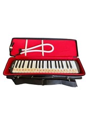 Melodica 37 Key Mugig Keyboard Piano Wind Instrument Case Mouthpiece Hose HTF
