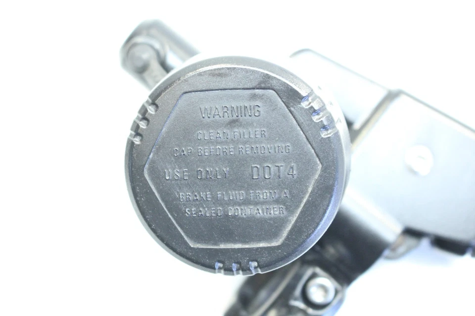 Bremspumpe Bremszylinder vorne Bremse brake cylinder front BMW R 1200 R R1ST K27 - Bild 4 von 4