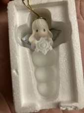 2001 "Angel Snowflake Hanging Ornament" Precious Moments