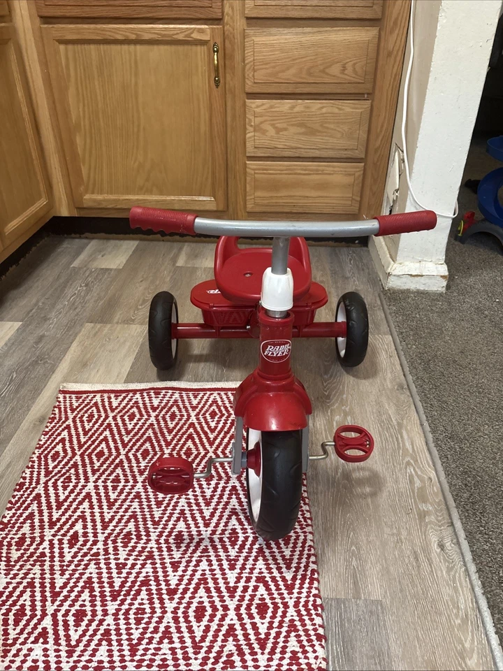 Bicicleta Radio Flyer 3 Ruedas 2-5 Años Niños Foto 3 de 3