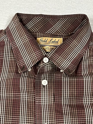 Gold Label Roundtree & Yorke XL Non Iron Essentials burgundy, black, and beige - Picture 3 of 10