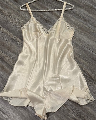 VTG 80’s Cacique Lingerie Women’s Cream Silky Satin Laced Flowy Night Bodysuit S - Picture 9 of 20