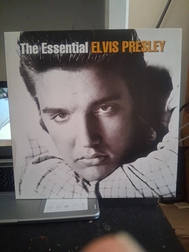 The Essential Elvis Presley by Presley, Elvis (Record, 2016)