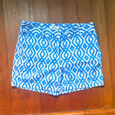 Vineyard Vines Women s Geometric Chino Shorts Size 10 Blue/White Pockets