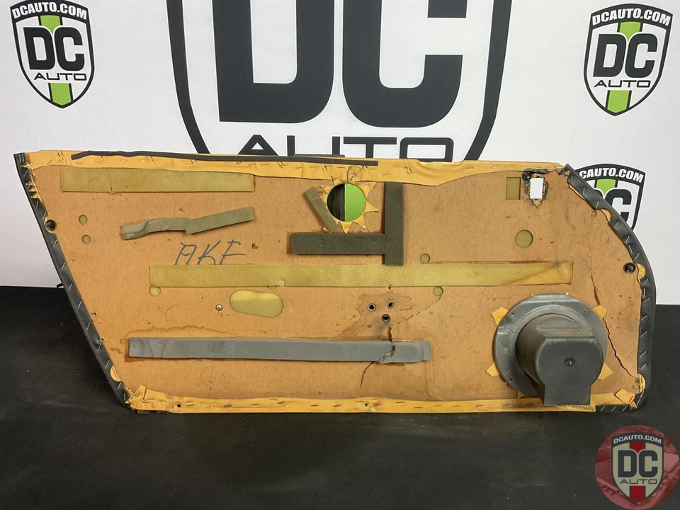 Panel de puerta derecho de cuero beige 9305550327250B 124943 Porsche 911 SC 1980-1983 Foto 2 de 4