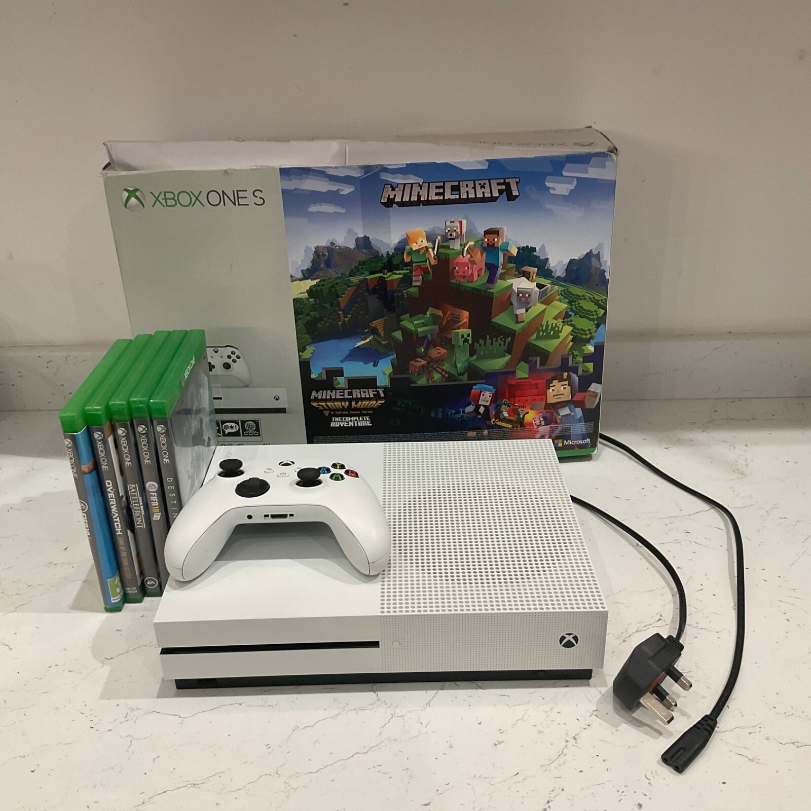 Microsoft Xbox One S Model 1681 500GB Video Game Console White With