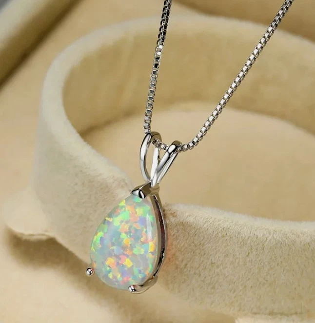 Collar colgante de ópalo blanco minimalista lágrima opalita mujer joyería de plata Foto 4 de 4