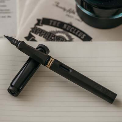 Lamy Safari Charcoal Matte Black Fountain Pen
