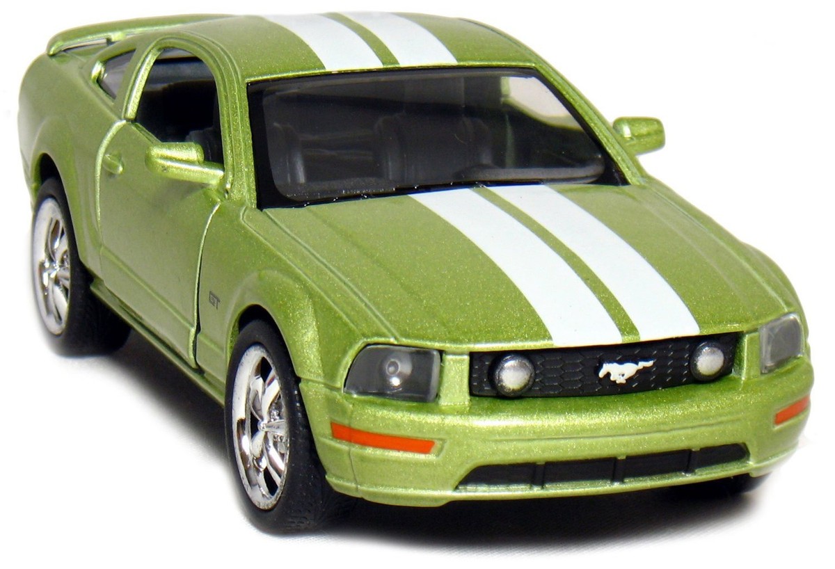 2006 Ford Mustang GT with Stripes 1:38 Scale Diecast Car 2006 Ford Mustang GT with Stripes 1:38 Scale Diecast Car