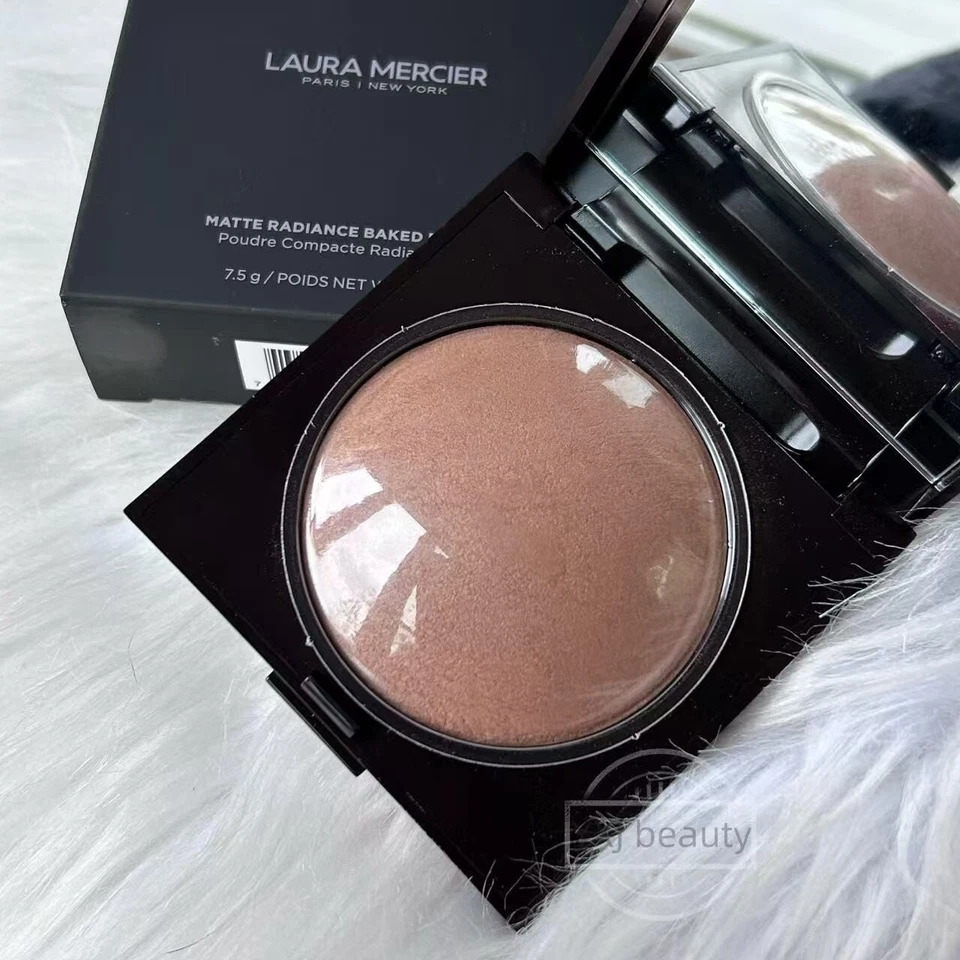 Laura Mercier Matte Radiance Baked Powder~Bronze 04~Full Size 7.5 g~New Boxed - Image 3 of 4