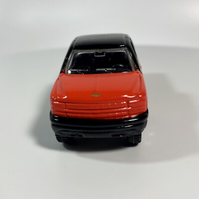 Maisto Chevrolet Silverado Pickup 1:64 Diecast Black Multipack
