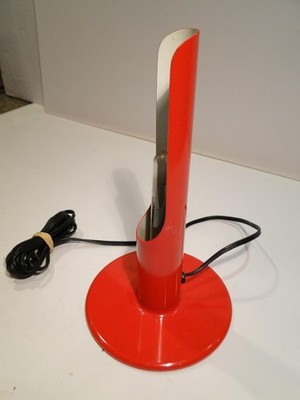 Mid-Century German Red Enameled Metal Prix Table Lamp by Ingo Maurer