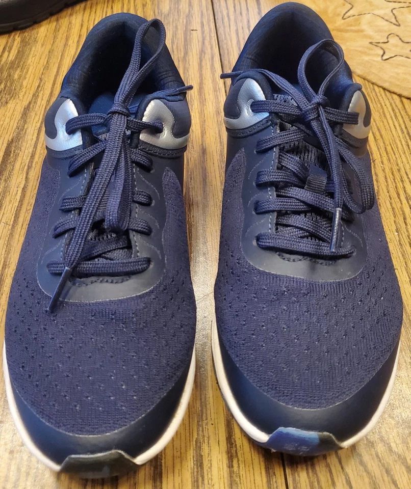 Zapatos de golf Callaway para mujer talla 7,5 ligeros de malla tejida azul marino Malibú Foto 4 de 4