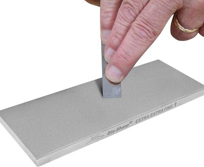 DMT D8EE Dia-Sharp Diamond Knife Sharpener, Extra Extra Fine Diamond Sharpening