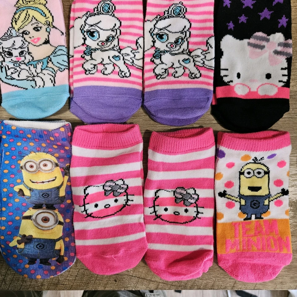 Meias femininas *AMOSTRAS* 22 pares tamanho 6-8 anos Disney Monster High princesas - Imagem 4 de 4