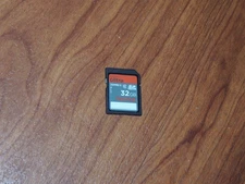 SanDisk 32GB Ultra SDHC Memory Card - Class 6 - 20 MB/s