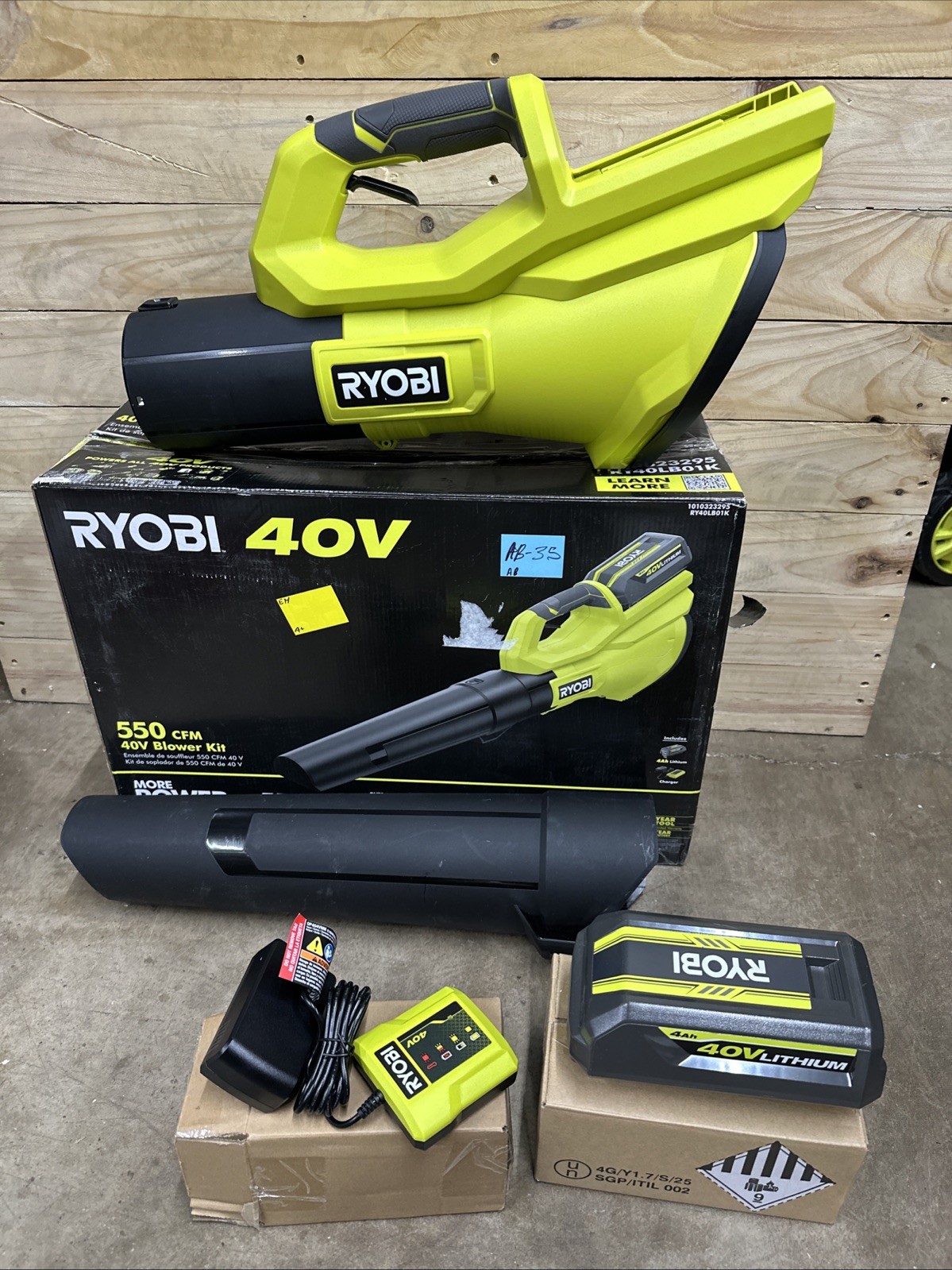 Kit (4ah Battery & Charger) Open Box