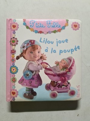 Petite Mädchen: Lilou Spielt à La Puppe Guter Zustand