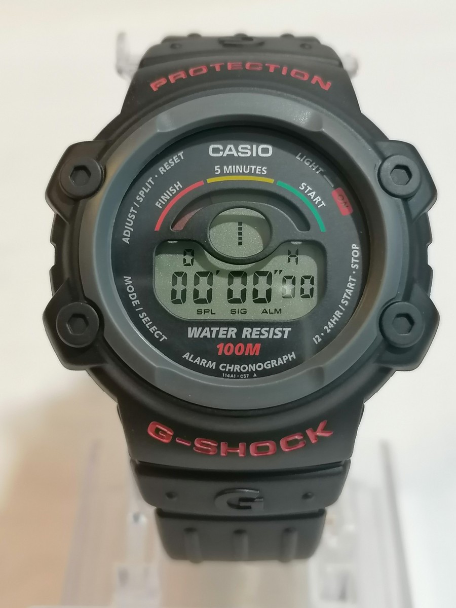 Vintage Casio 1995 G-SHOCK DW-610 Boys Watch Water Resistant